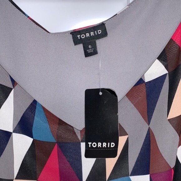 Torrid 6 NWT Sophie Geometric Print Tank Top Swing Cami Size 6X Colorful Lined - Picture 5 of 8